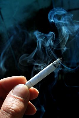 Wales Push Ahead for E-Cigarette Ban-5414