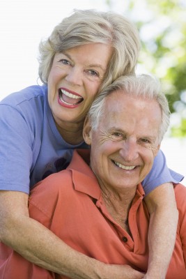 Retired couple benefit from innovative eye surgery-5526