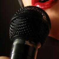 Music Star to Write Weight Loss Memoir -6043